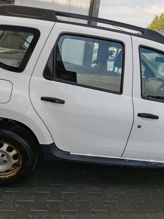 Drzwi prawe tył tylne białe DACIA DUSTER I 10-17 OD34