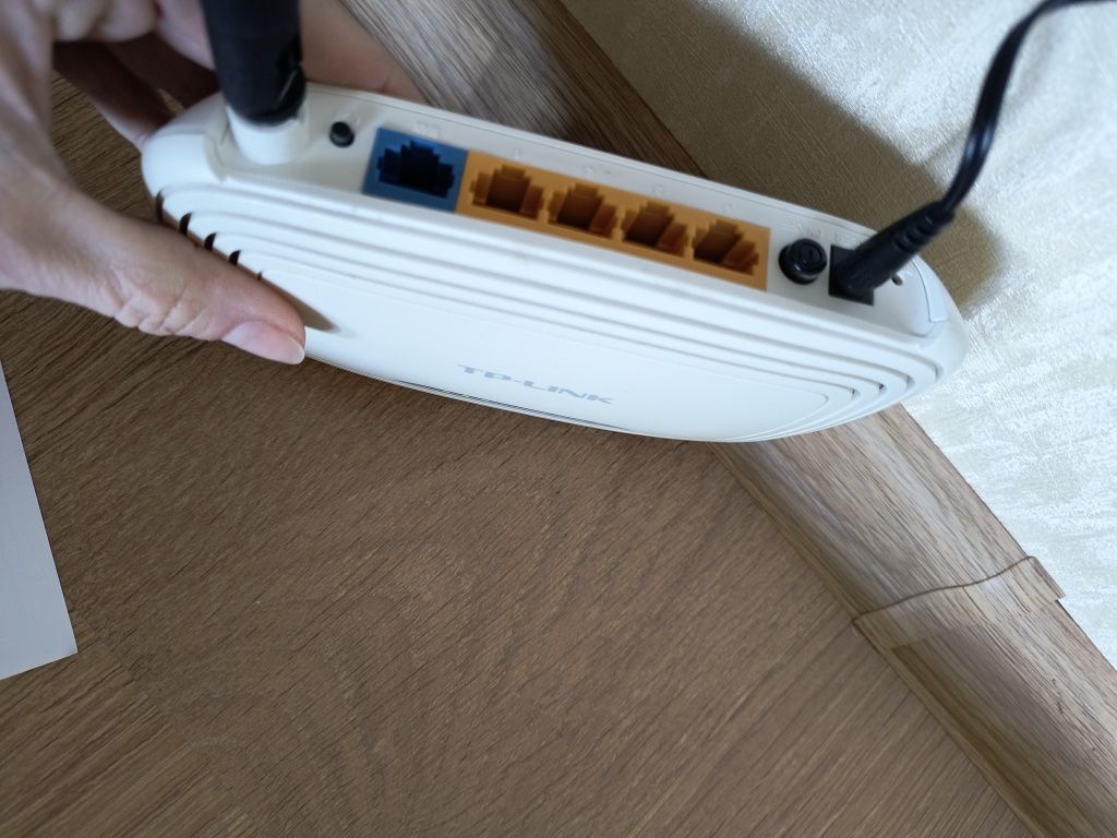 Легенда)) Маршрутизатор TP-LINK TL-WR740N