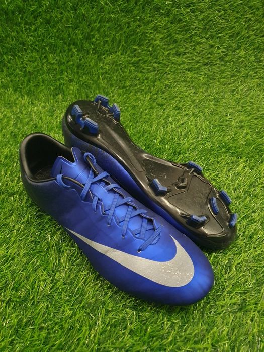 Półprofesjonalne Pro korki Nike Mercurial Veloce II FG 42