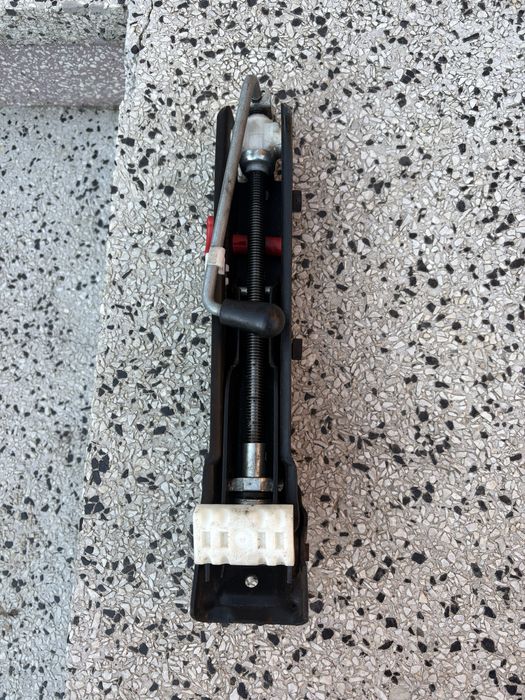 Lewarek podnośnik winda bmw e46 e90 e60 e87