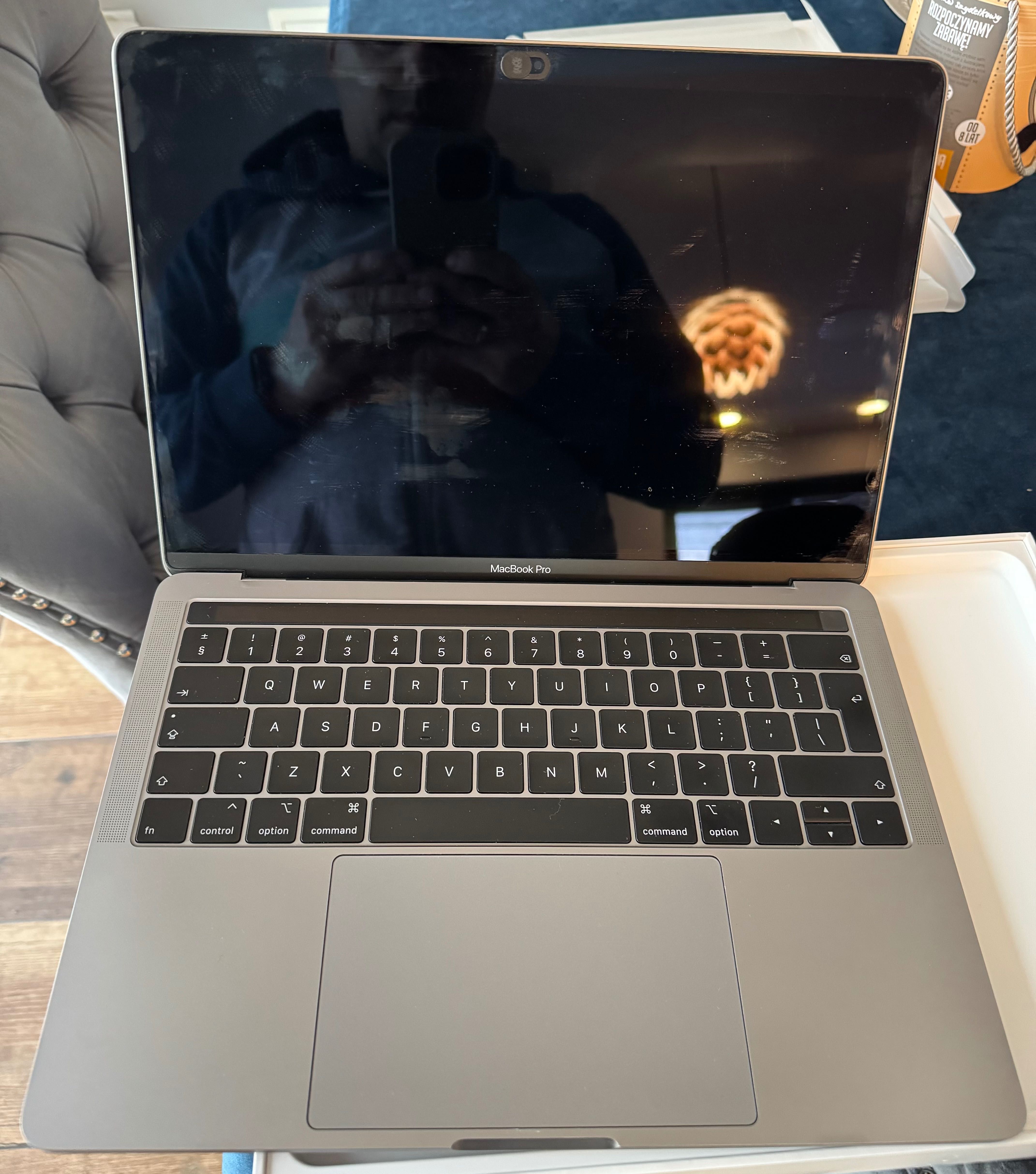 Apple MacBook Pro 13" A1989  i5-8259U 8GB 256GB SSD