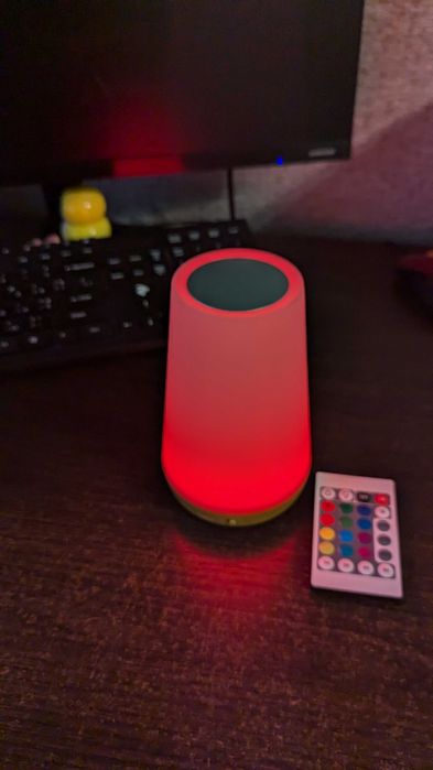 Акумуляторна RGB лампа нічник з пультом дистанційного керування