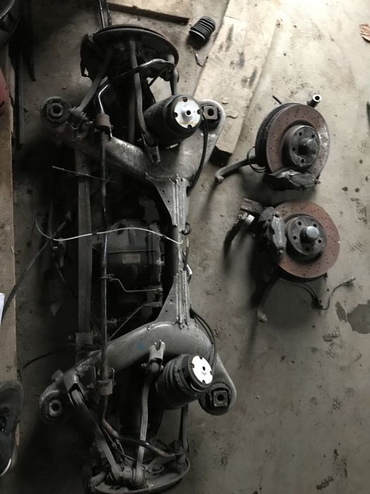 Задня Балка з Пневмо