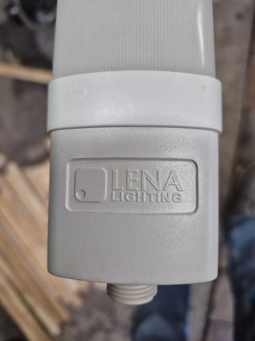 Lampa LED - super do garażu, warsztatu itp.