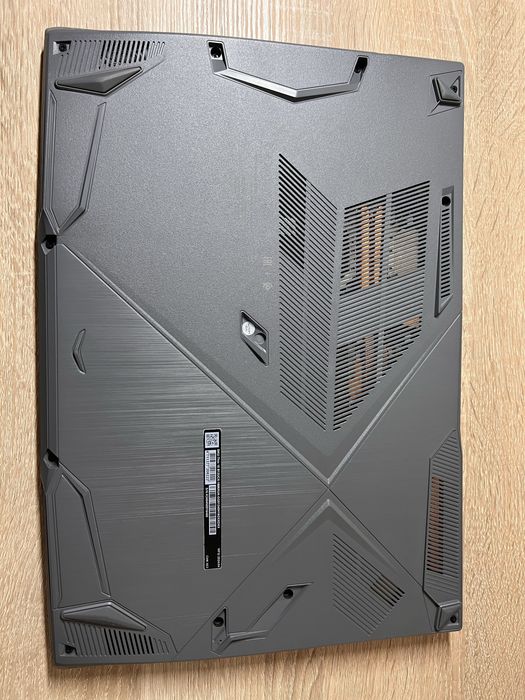 Ноутбук MSI Thin