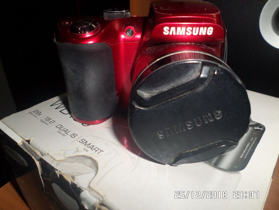 фотоапарат Samsung WB100