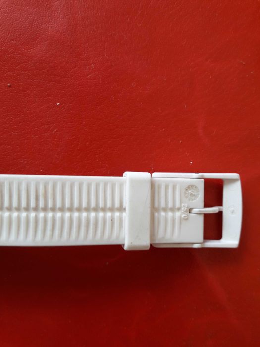 Часы SWATCH модель 2015 г