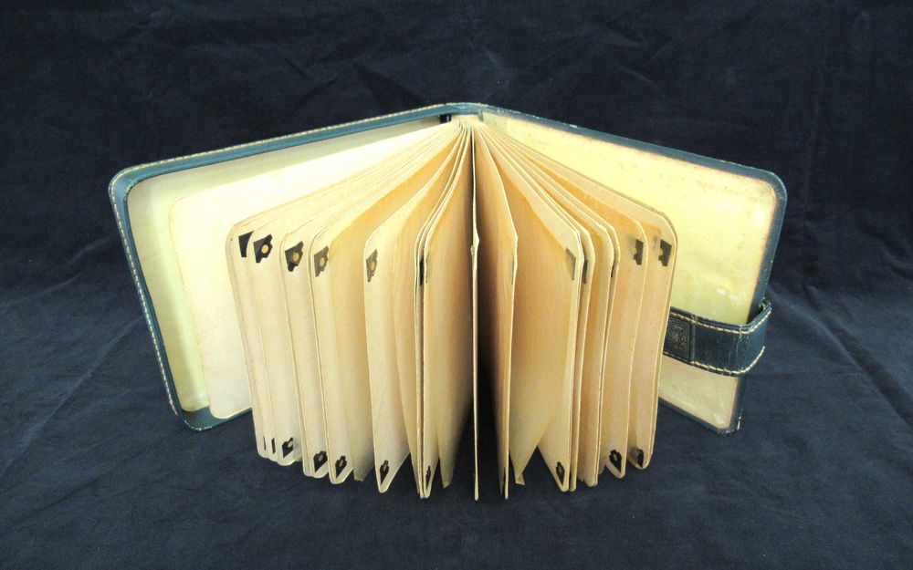 Álbum Fotográfico Antigo (Ref. 3)