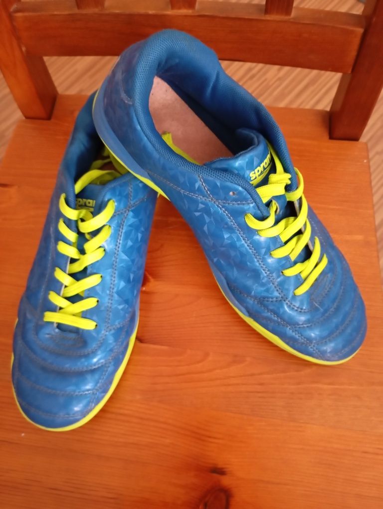 Buty sportowe. Adidasy. Buty Sprandi. Bety męskie.
