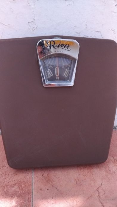 Balança antiga River