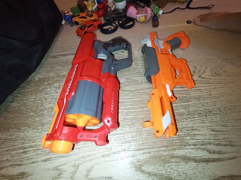 2 Karabiny NERF - MEGA Cycloneshock i FALCONFIRE Accustrike Series