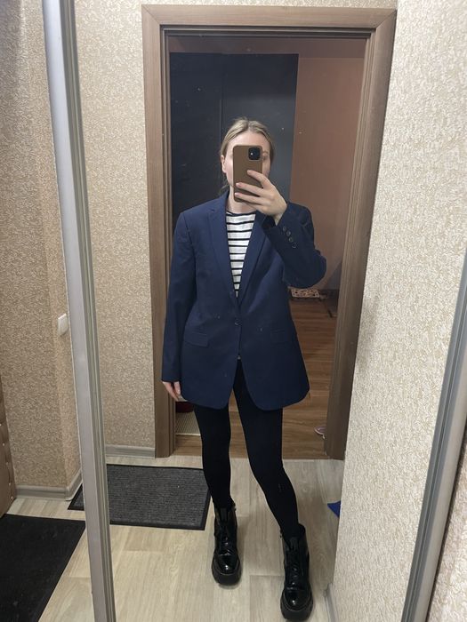 Синій піджак, не оверсайз