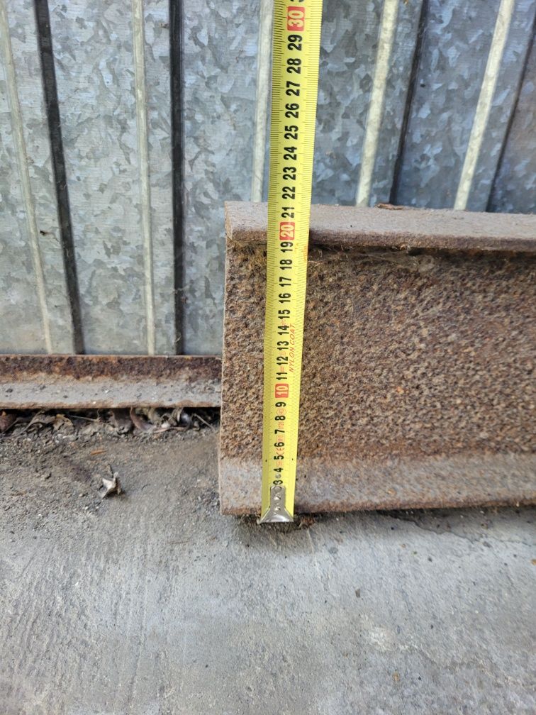 Dwuteownik stalowy ponad 457cm