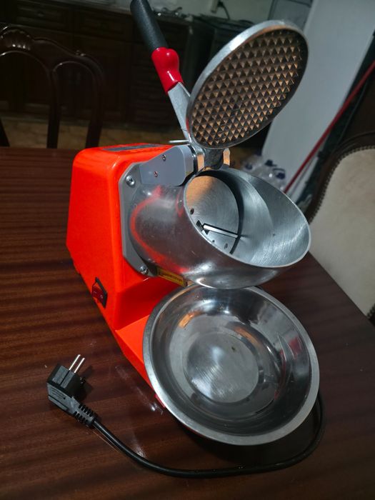 Máquina de triturar gelo