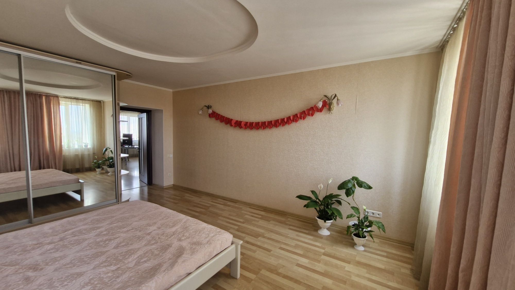 Продам квартиру  73 м3 на Вузовском дом 2007 г.п. (кирпичный дом)