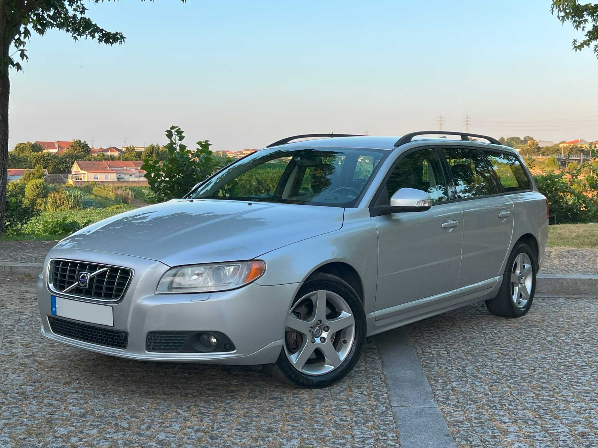 Volvo V70 D5 Nacional Full Extras
