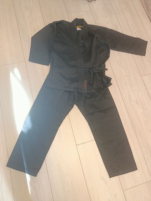 Кімоно для карате та інших видів єдиноборств ріст 130