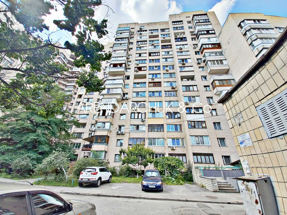 Продаж 4к квартири Харківське шосе Литвинського Тростянецька