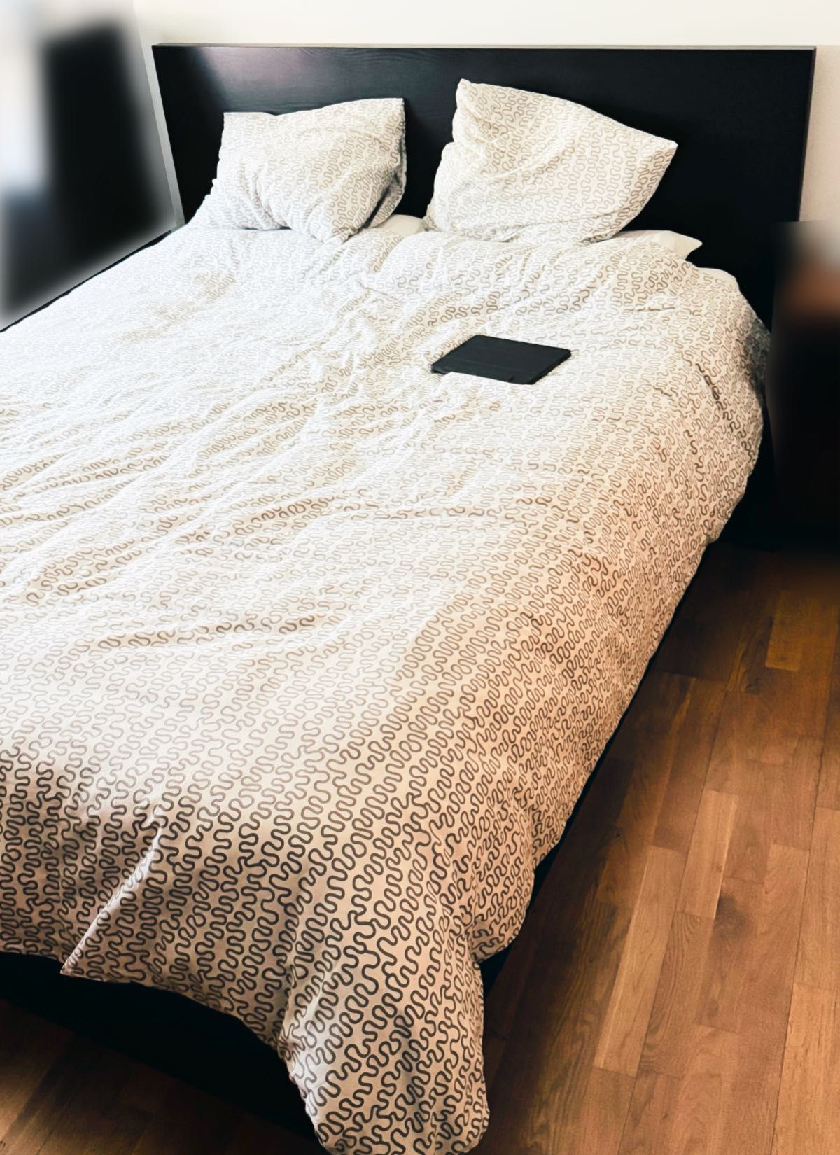 Estrutura cama c/ arrumação 160x200 IKEA MALM (pode incluir colchão)