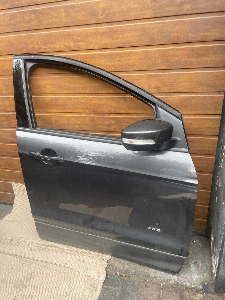 Двері ліві праві Ford Escape Kuga mk2 J7