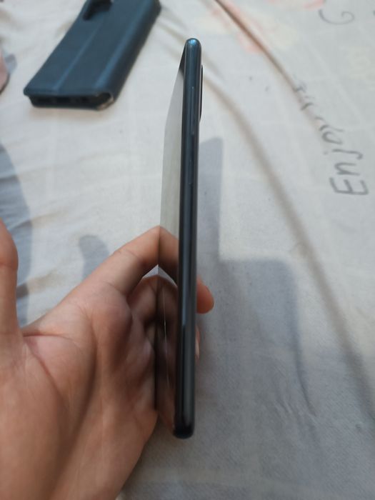 Продам samsung a51 6/128