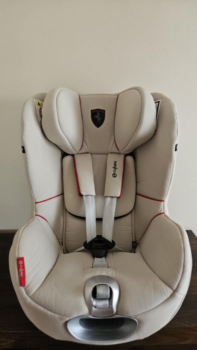 Fotelik Cybex Z-isize Ferrari