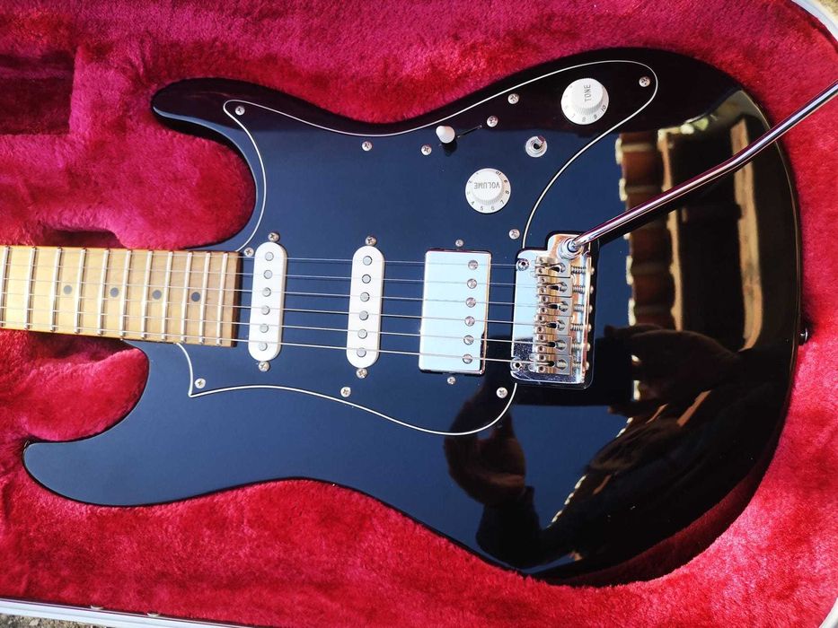 Ibanez AZ2204-BK Prestige com Antiquity II & Lollar Imperial pickups