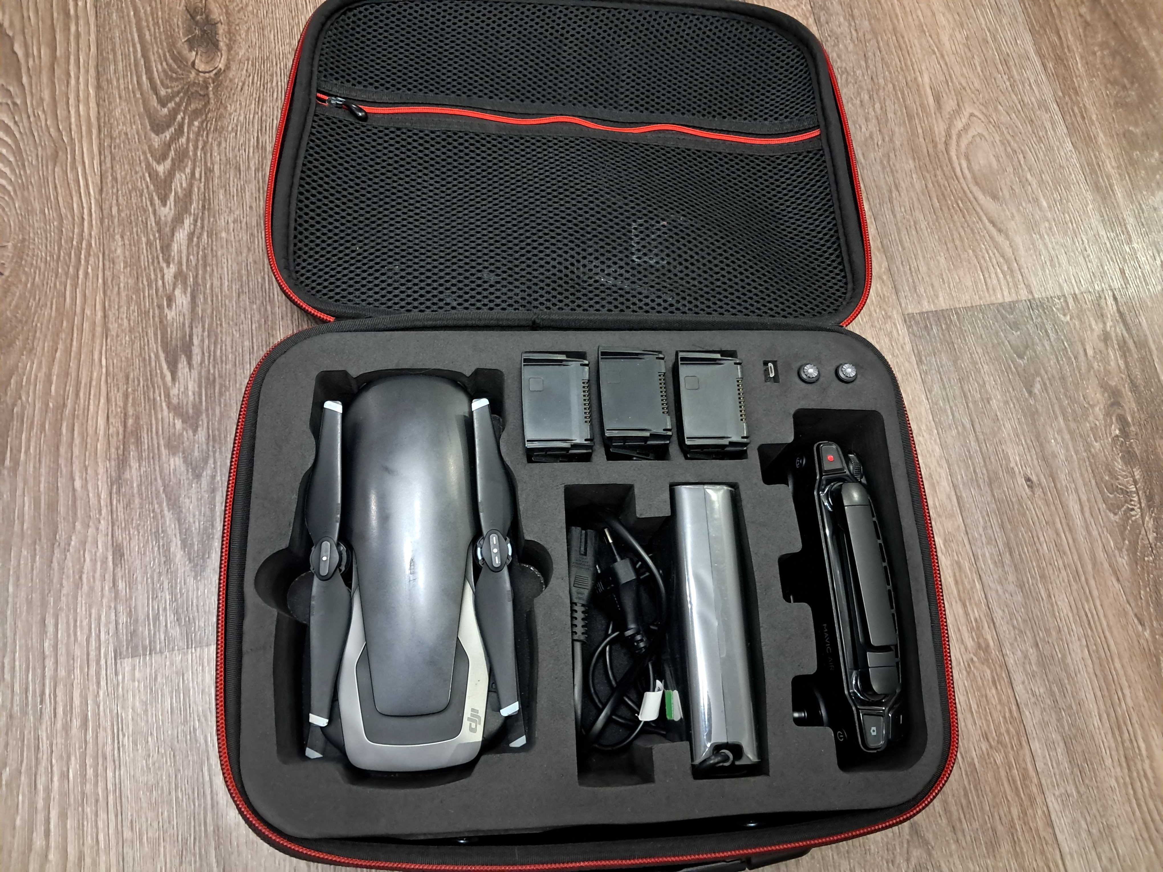 дрон DJI Mavic Air б/в