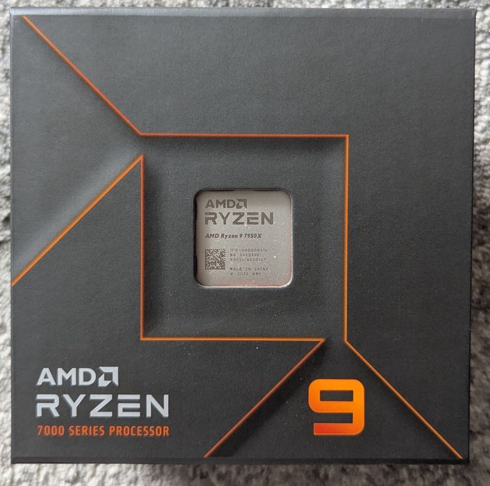 Процесор AMD Ryzen 9 7950X (100-100000514WOF)