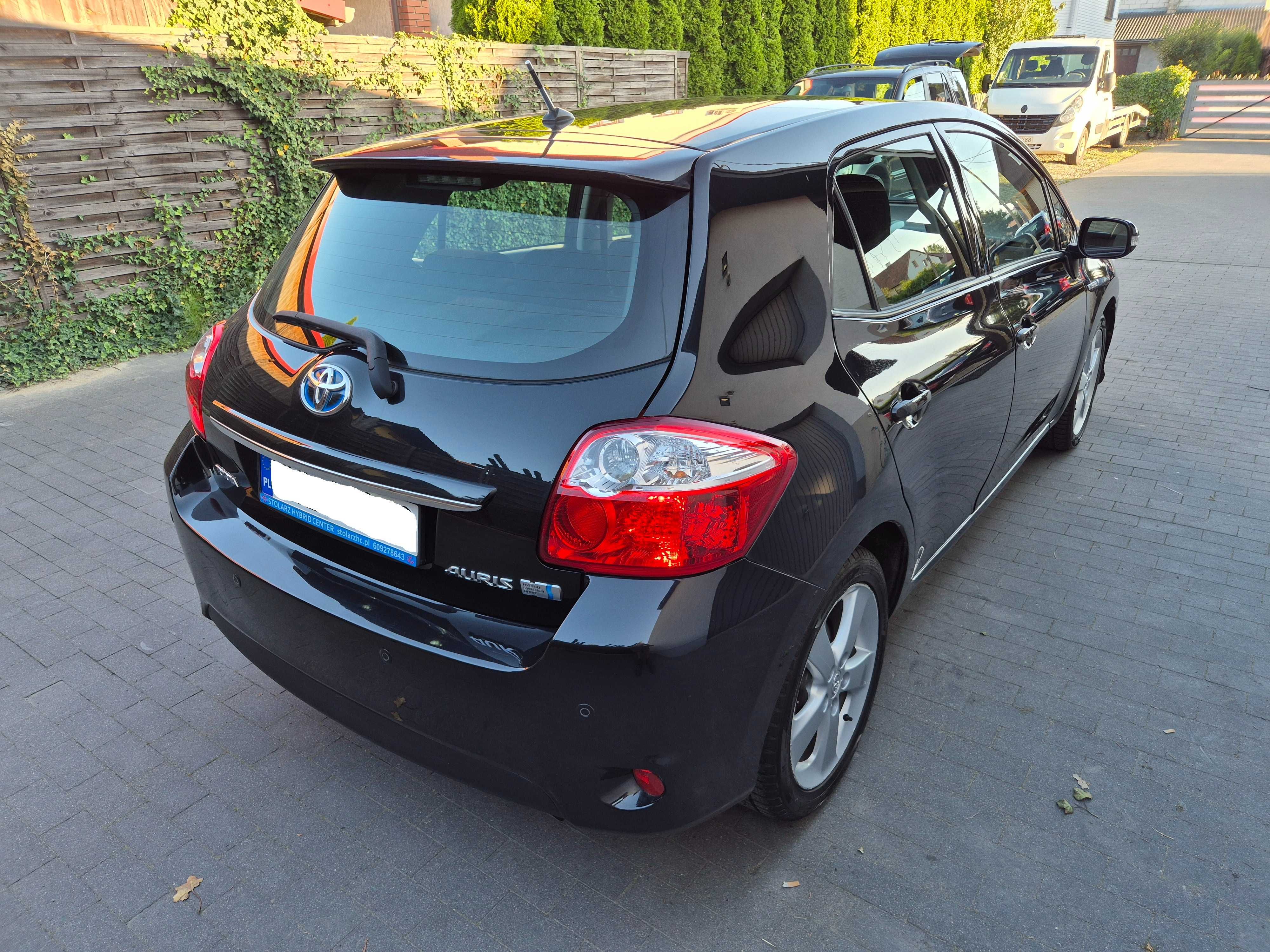 Toyota Auris Hybryda Automat Kamera Clima Nowe Opony Czarna Zadbana **