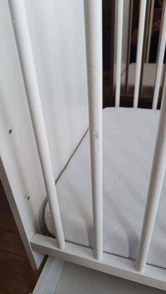Łóżeczko dla dziecka + komplet pościeli + mata