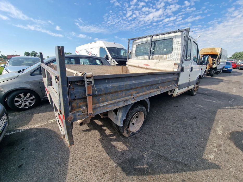 IVECO 2004 – 85 kW – całe na części