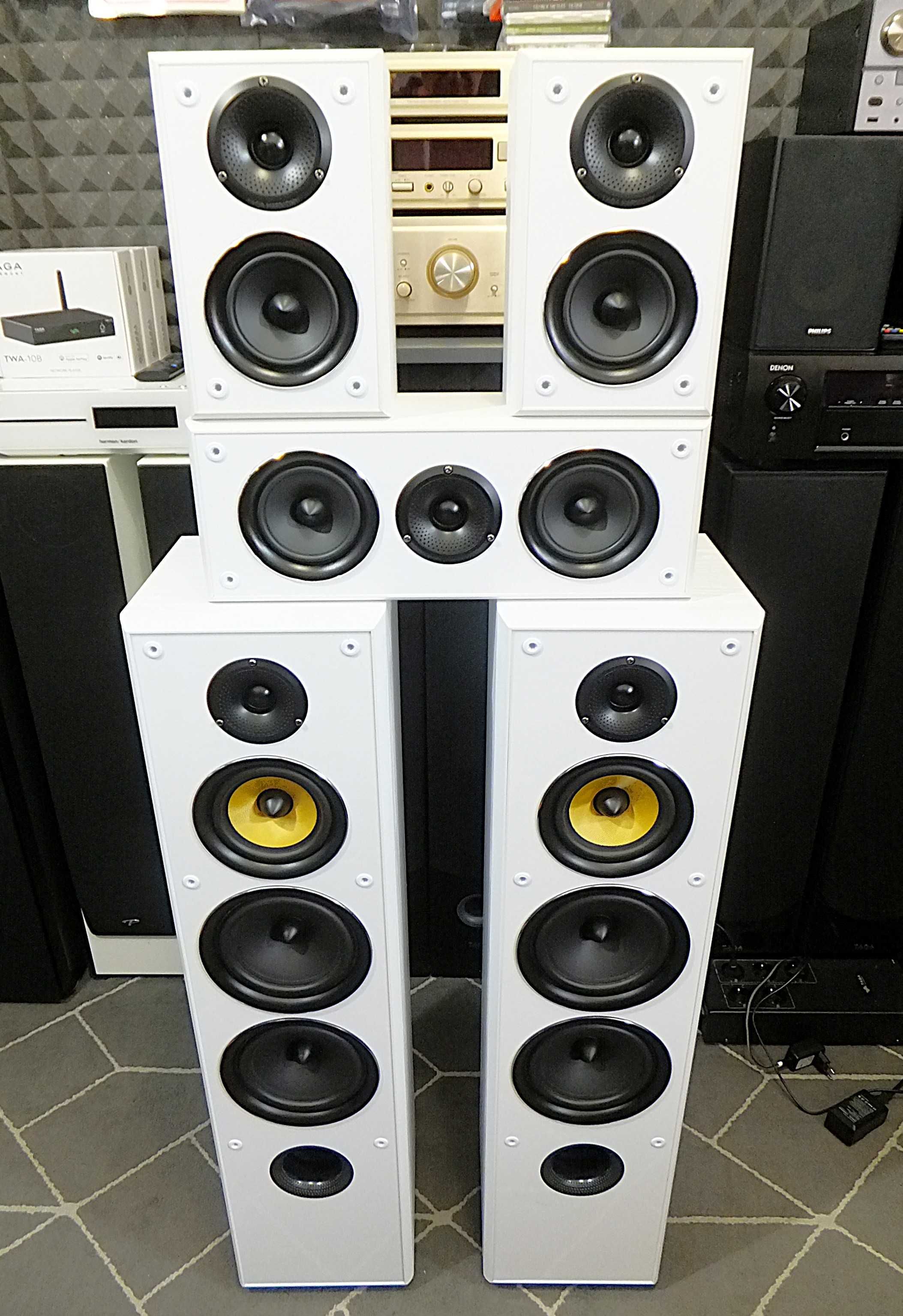 Kolumny głośnikowe zestaw kina domowego TAGA HARMONY TAV-606 v.3 5.0