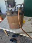 Pulverizador antigo em cobre