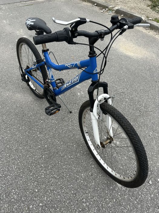 Bicicleta Astro usada, em bom estado
