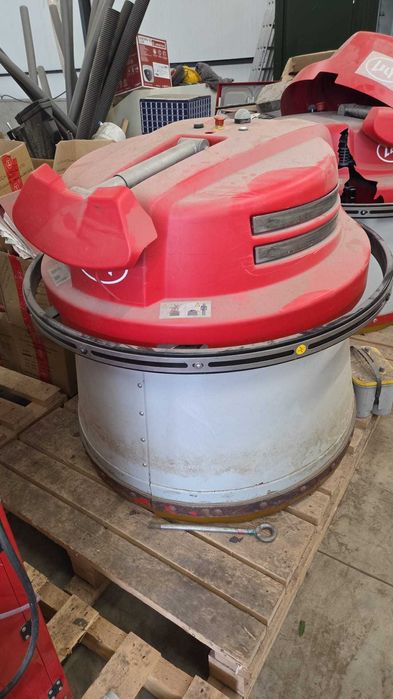 Robot udojowy Lely Astronaut A4 x 2  Juno Flex-Robot podgarniajacy