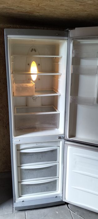 Sprzedam lodówkę LG No Frost