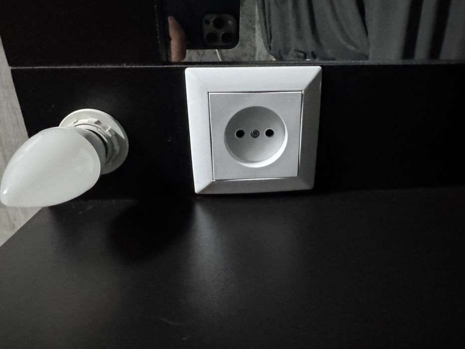 Макияжный столик