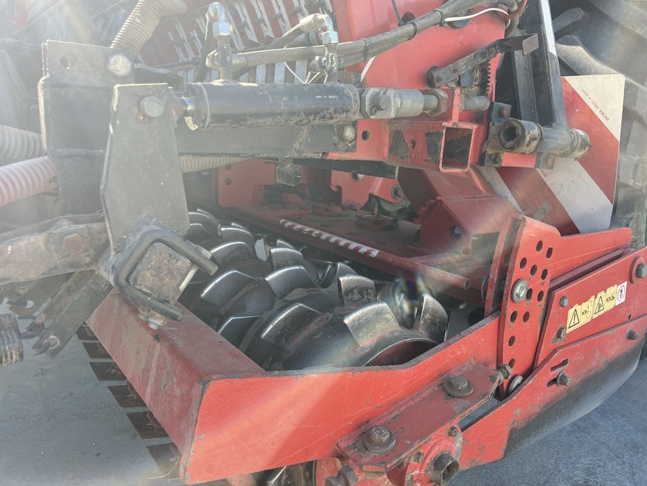 Agregat uprawowo siewny brona wirowa