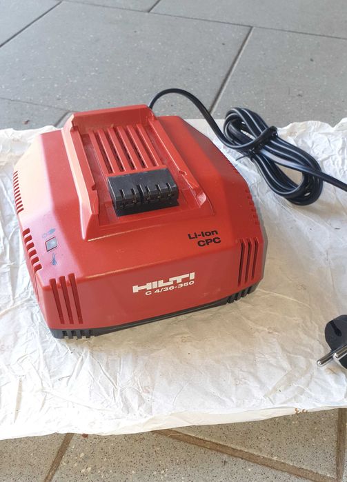 Bateria e Carregador Hilti NOVO