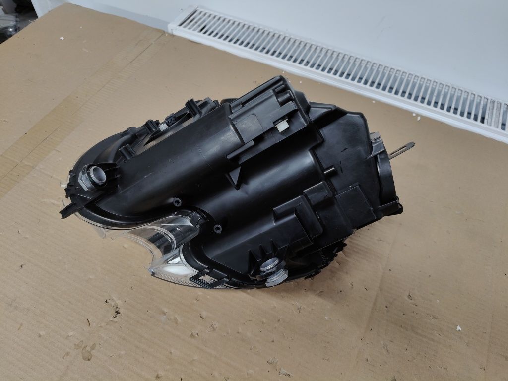 Lampa Mini Cooper Xenon skrętny R