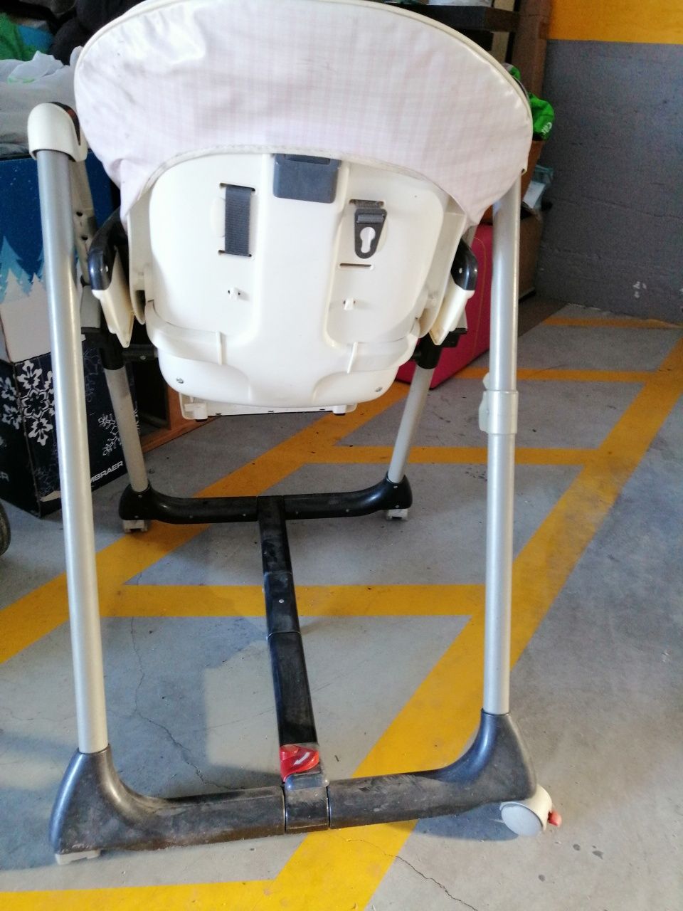 Cadeira de refeição para crianca pre natal