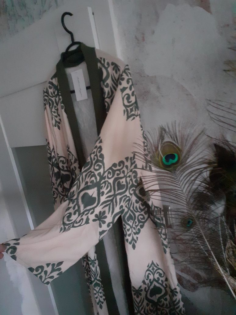 Nowa długa narzutka kimono rozm uniwersalny