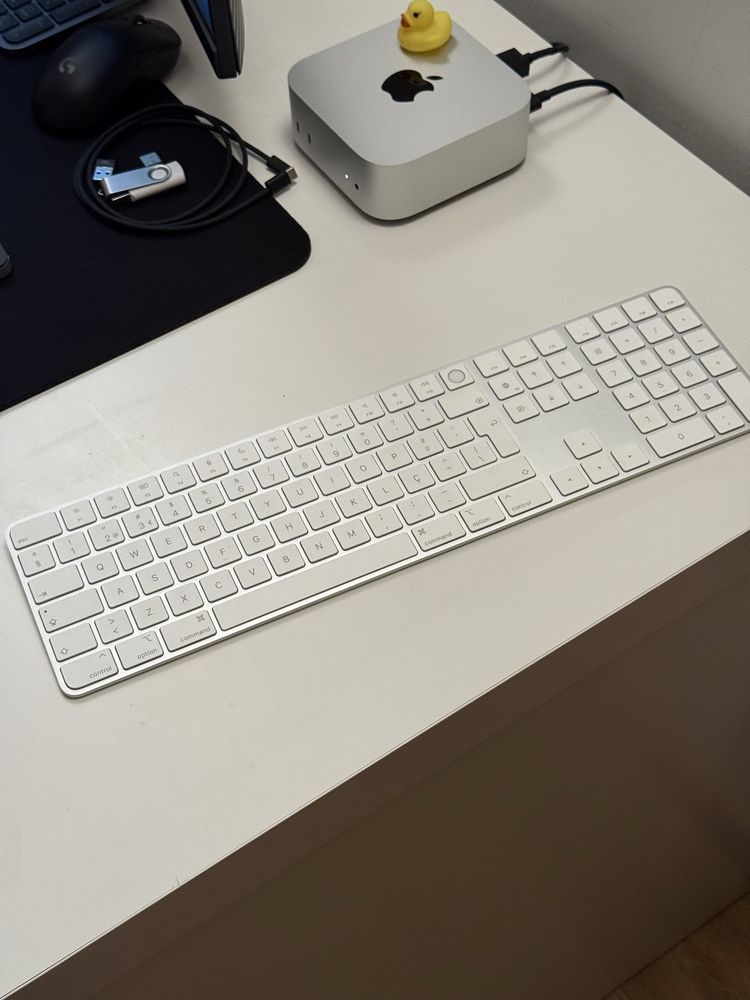 Apple Magic Keyboard Teclado Branco
