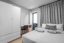 Alugo Quarto com W.C. privado