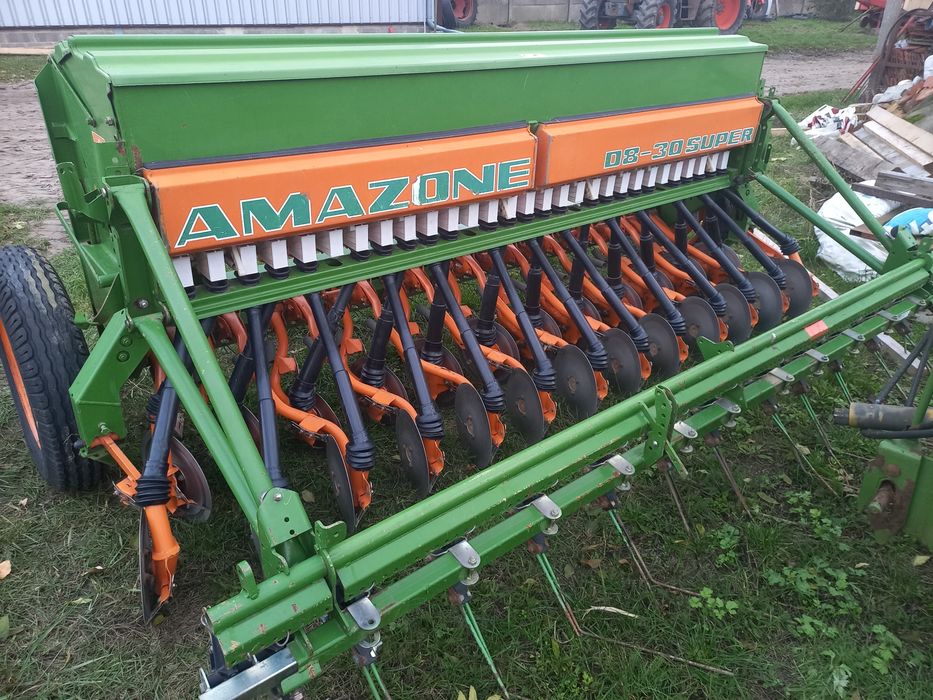 Siewnik zbożowy Amazone D8-30