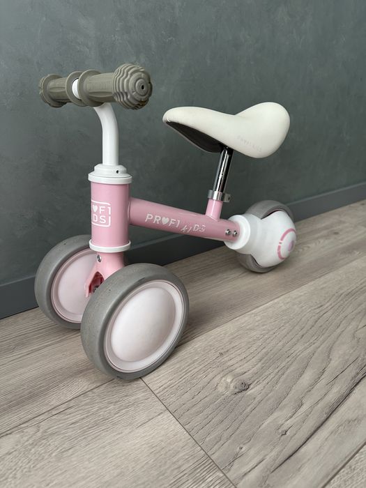 Беговел беговіл