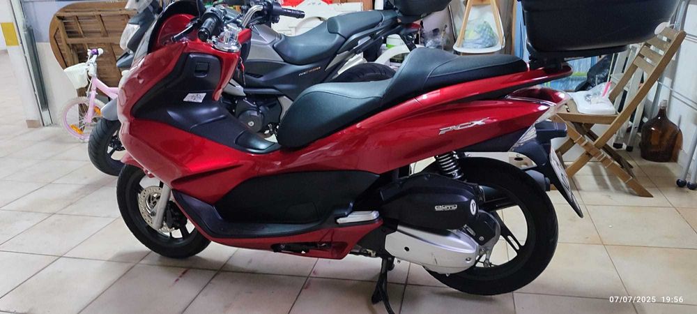 Honda PCX125 como nova c/extras