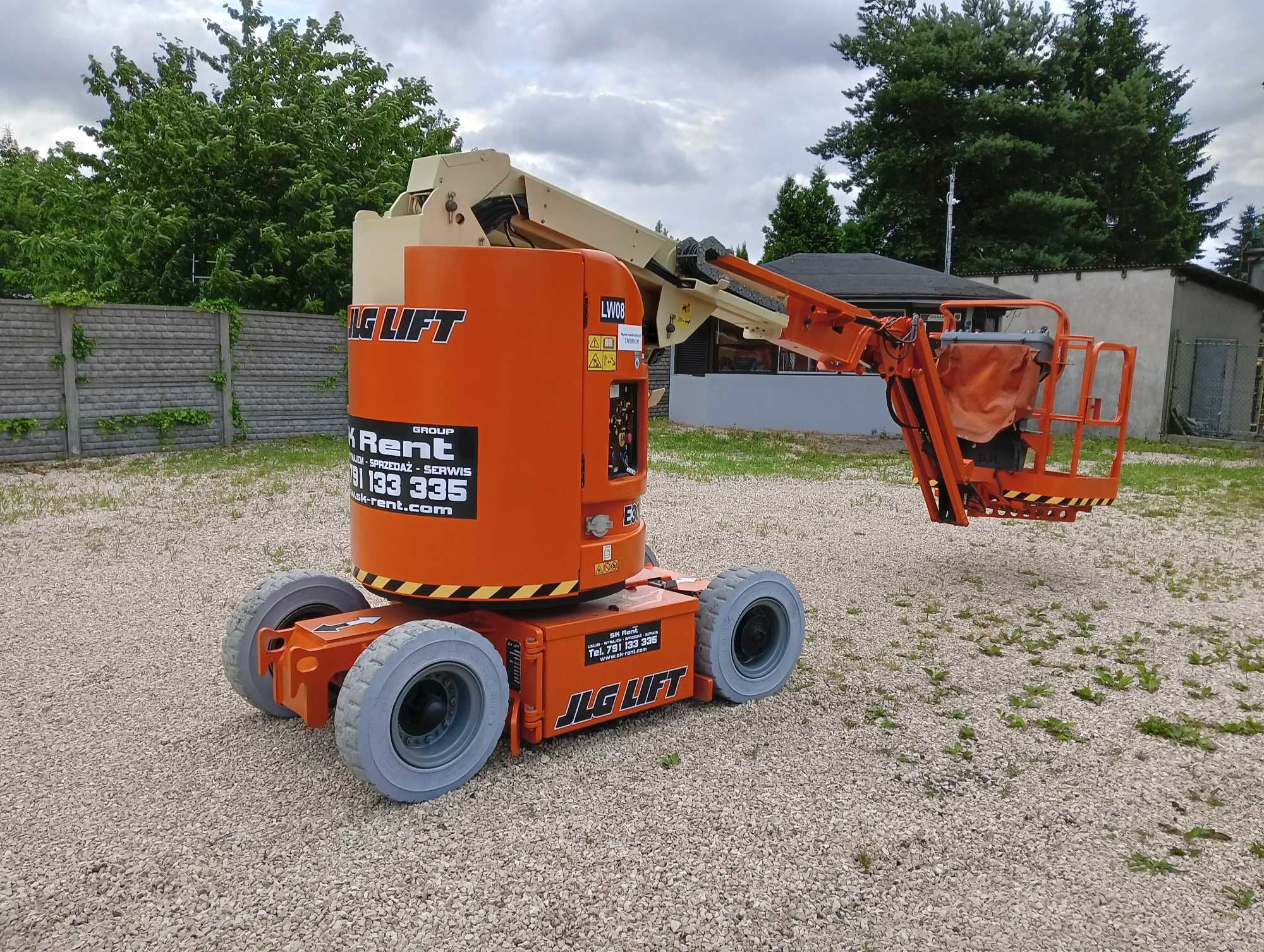 JLG E300AJP Podest Zwyżka Podnośnik 11 elektryk Manitou Genie Haulotte