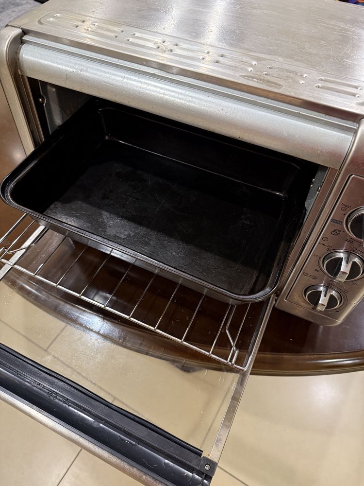 Электрическая печь RUSSELL HOBBS AIR FRY EXPRESS 26095-56